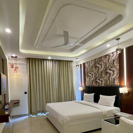Hotel Maple Tree - Near Ekana Cricket Stadium - Lucknow Ngoại thất bức ảnh
