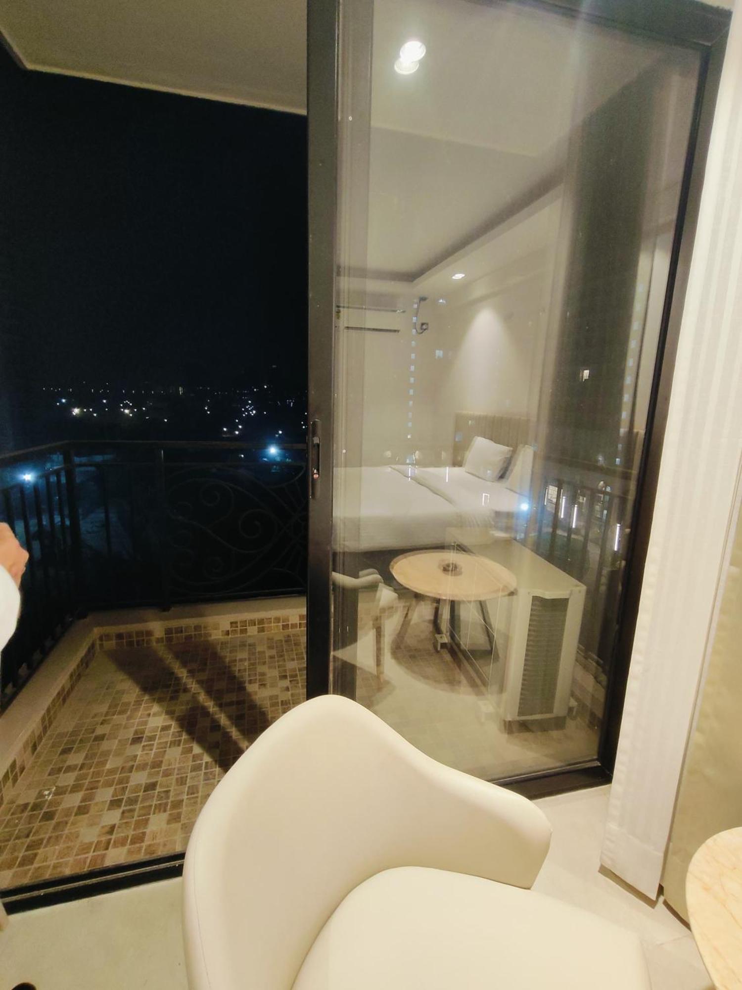 Hotel Maple Tree - Near Ekana Cricket Stadium - Lucknow Ngoại thất bức ảnh