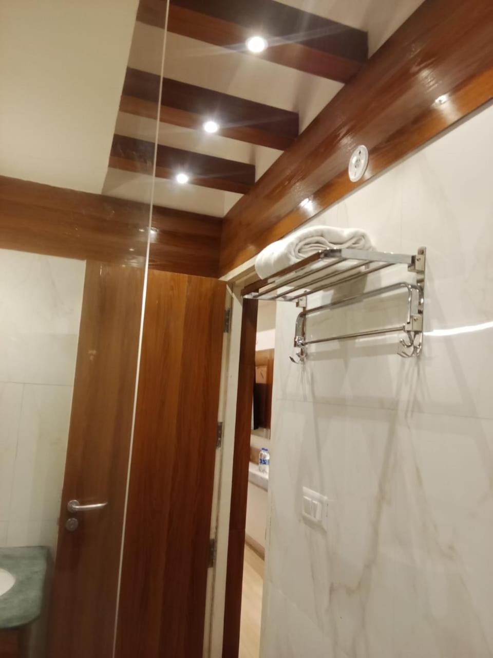 Hotel Maple Tree - Near Ekana Cricket Stadium - Lucknow Ngoại thất bức ảnh