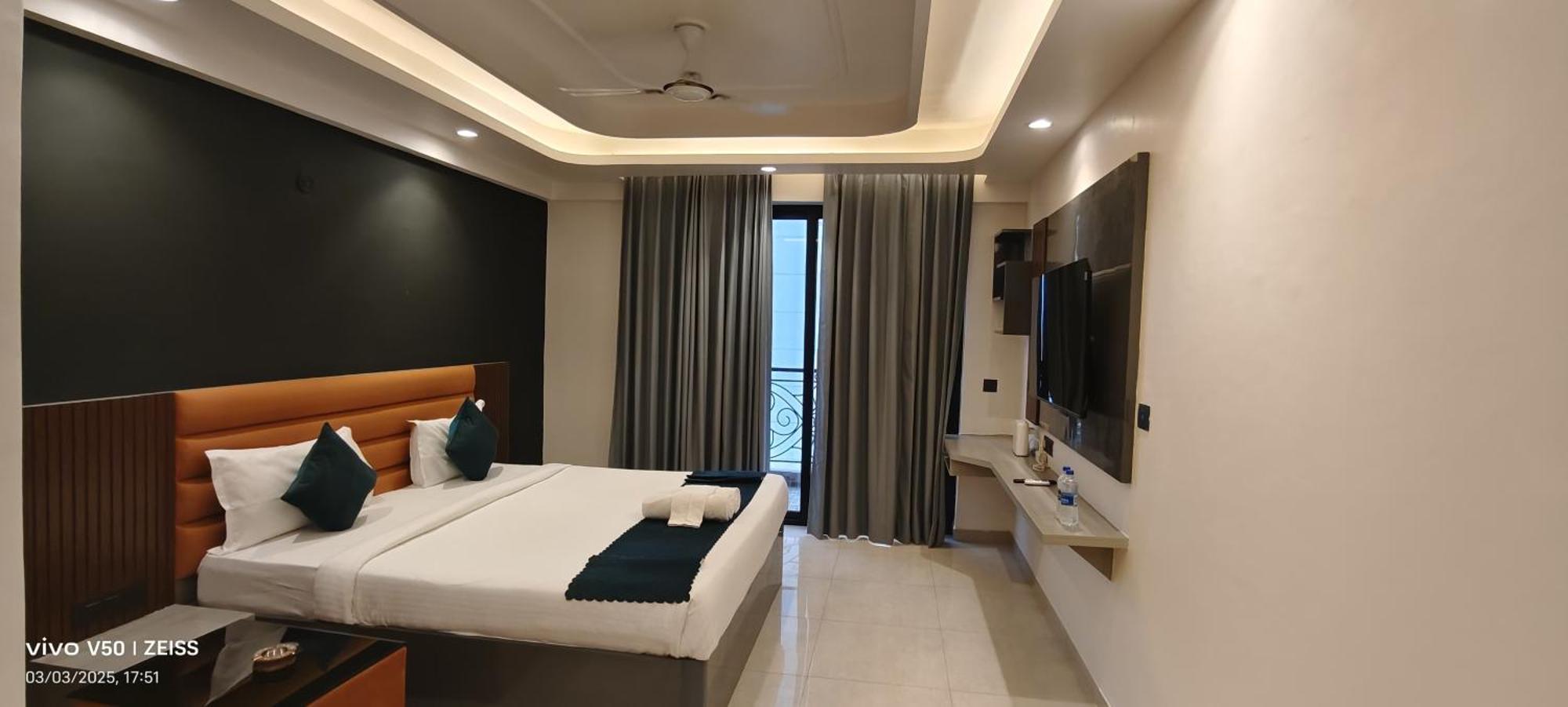 Hotel Maple Tree - Near Ekana Cricket Stadium - Lucknow Ngoại thất bức ảnh