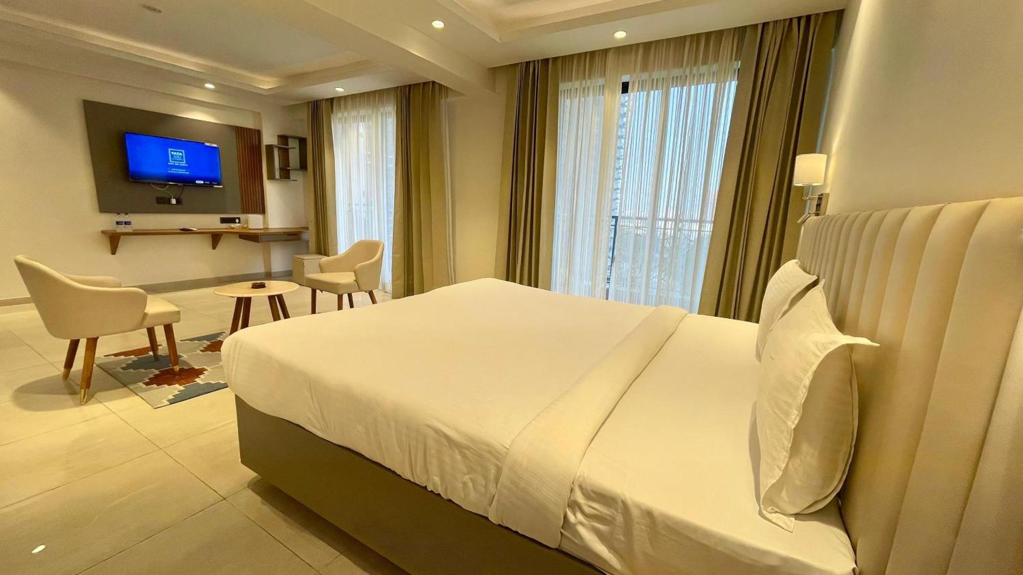Hotel Maple Tree - Near Ekana Cricket Stadium - Lucknow Ngoại thất bức ảnh